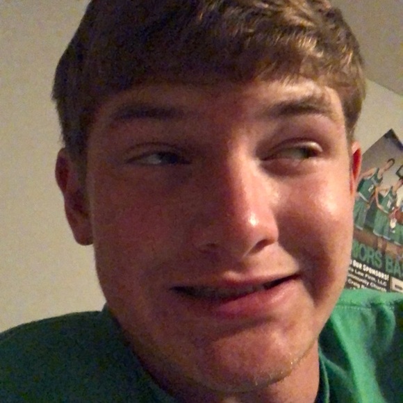 Profile Picture of Evan Verhulst (@evanv27) on Poshmark