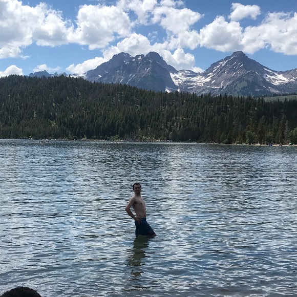 Profile Picture of Matthew Ryden (@mattyry614) on Poshmark