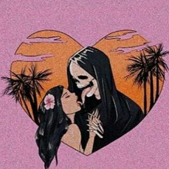 Profile Picture of Adriana Almengor (@adriia21) on Poshmark