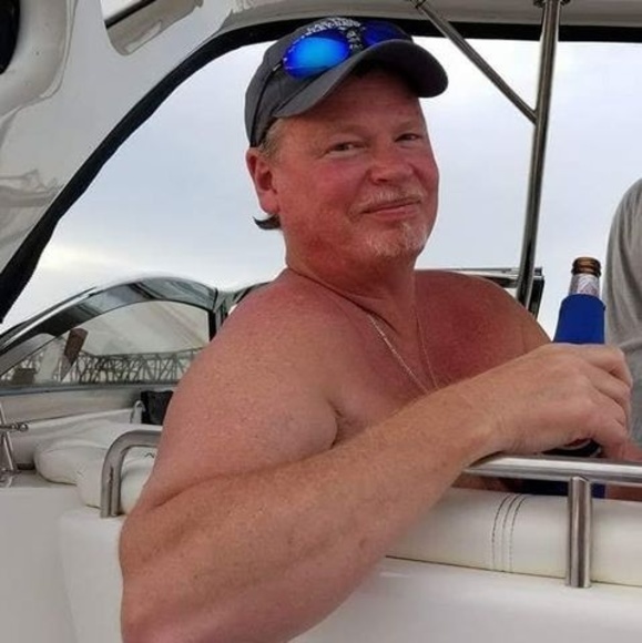 Matt Hopkins - Poshmark Profile Picture of Matt Hopkins (@matthopkins965) on Poshmark