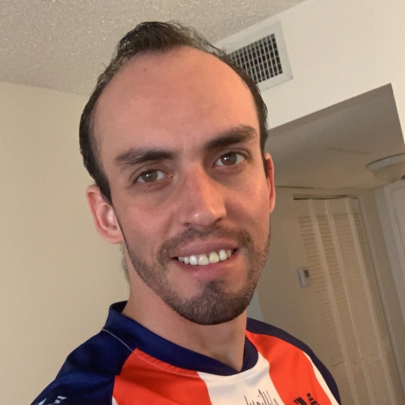 Manuel Duque - Poshmark Profile Picture of Manuel Duque (@manuelduque18) on Poshmark