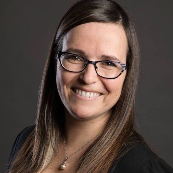 Profile Picture of Aline Therrien (@alinetherrien) on Poshmark