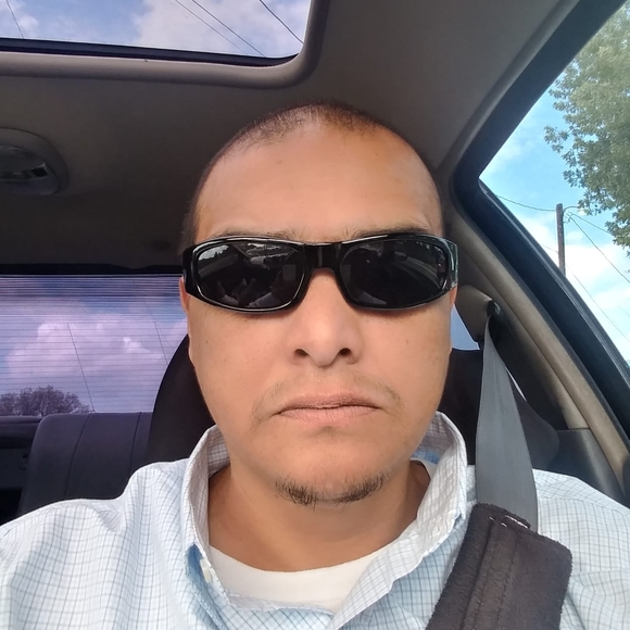 Profile Picture of Robert Sanchez (@flacosanchez830) on Poshmark