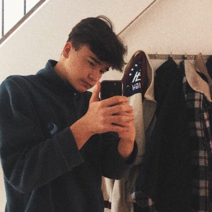 Profile Picture of robiniusgracchus (@robiniusgracchus) on Tiktok