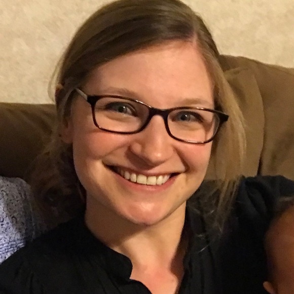 Profile Picture of Amberly Talbott (@amberlytalbott) on Poshmark