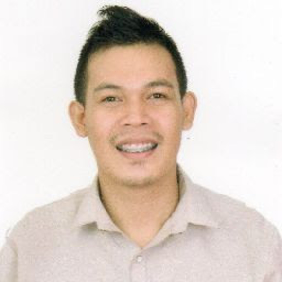 Profile Picture of Mark jason Cual (@mhakie120392) on Poshmark