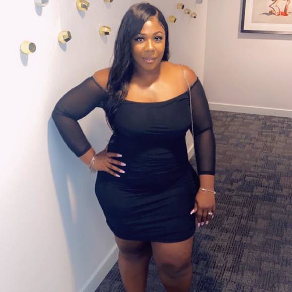 Profile Picture of Victoria Lemrabott (@mrslemrabott) on Poshmark