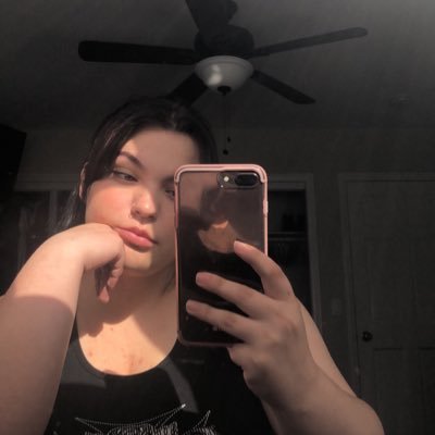 Profile Picture of Sophia Gutierrez (@_sophgutierrez_) on Twitter