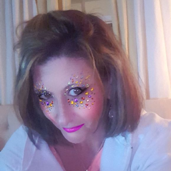 Profile Picture of Kelley Sharp (@kelleywithaney) on Poshmark