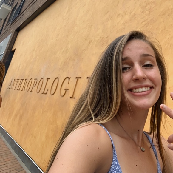 Profile Picture of Haley Sorrells (@haley_sorrells) on Poshmark