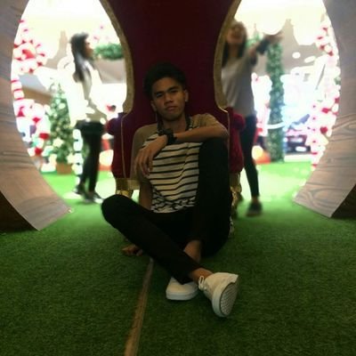 Profile Picture of John Zhen Jay Dayrit (@zhenrium) on Twitter