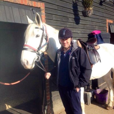 Profile Picture of Richard Vernon (@RichardVernon10) on Twitter