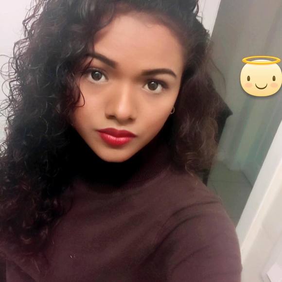 Profile Picture of Katrachita Keylin (@kelincano) on Poshmark