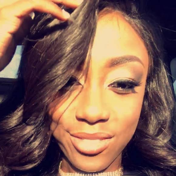 Profile Picture of Maya Barlatier (@mayaisqueen) on Poshmark