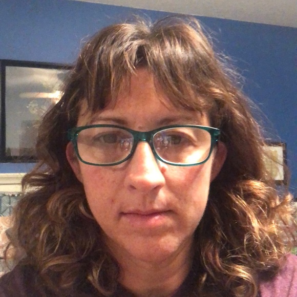 Profile Picture of Amber Mintert (@rothko10) on Poshmark