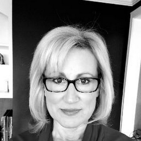 Stacy Silver - Poshmark Profile Picture of Stacy Silver (@stacydean47) on Poshmark