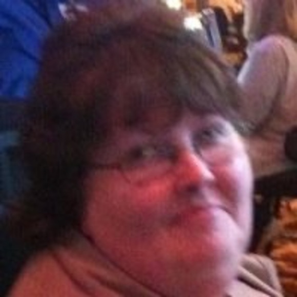 Profile Picture of Kelly Mcfarland (@kmcfarland59) on Poshmark