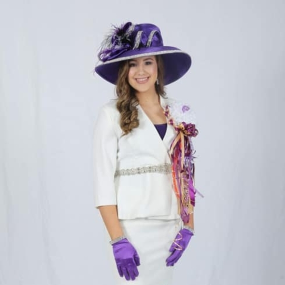 Profile Picture of Cheryl Weisgerber neubert (@cneub07) on Poshmark