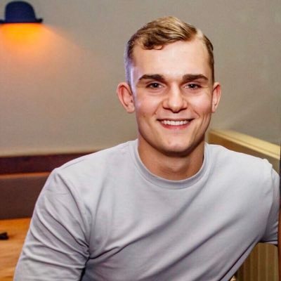 Profile Picture of Brad Hennessey (@Hennessey_21) on Twitter