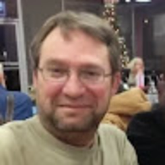 Profile Picture of Michael Christopher (@michaelchris155) on Poshmark