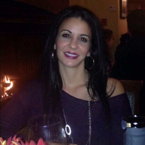 Profile Picture of Lori Marcus (@lmarcus50) on Poshmark