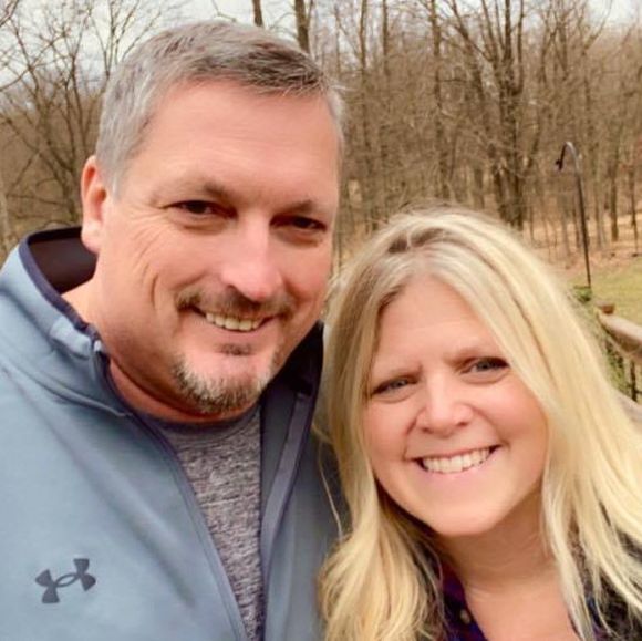 Profile Picture of Lynn Strauss (@lynnstrauss) on Poshmark