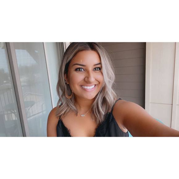 Profile Picture of Kayla Shockley (@kaylaashockleyy) on Poshmark