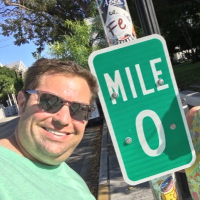 Profile Picture of Tim Burger  🍔 (@TimOnK105) on Twitter