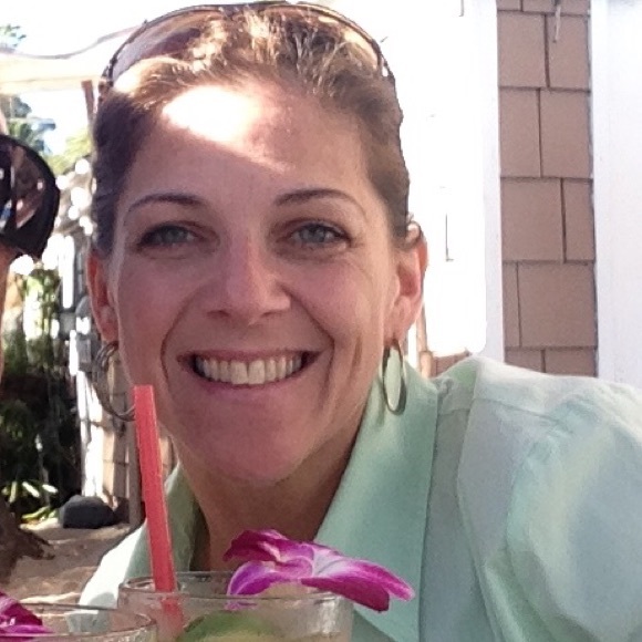 Profile Picture of Kimberly Brokaw (@kimmiejo04) on Poshmark