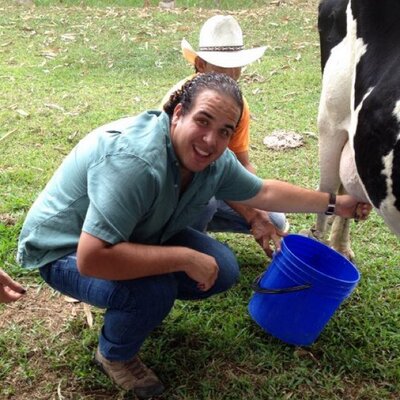 Profile Picture of Victor Calderon (@vcalderon11) on Twitter