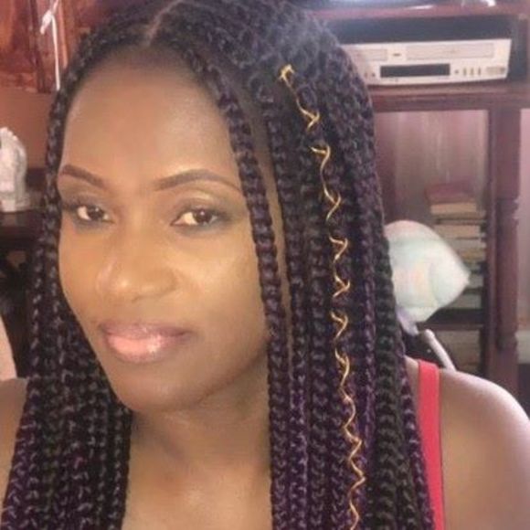 Profile Picture of Carla Mullings (@carkayjr) on Poshmark
