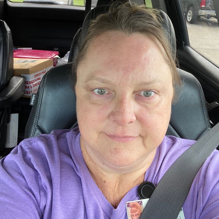 Profile Picture of KimSlayton (@kslayton1974) on Tiktok