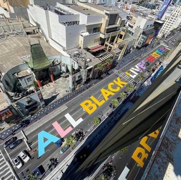 Profile Picture of Lenore Shefman (@lenoreshefman) on Poshmark