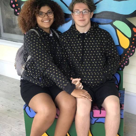 Profile Picture of Emma Manganelli (@emmamanganelli) on Poshmark