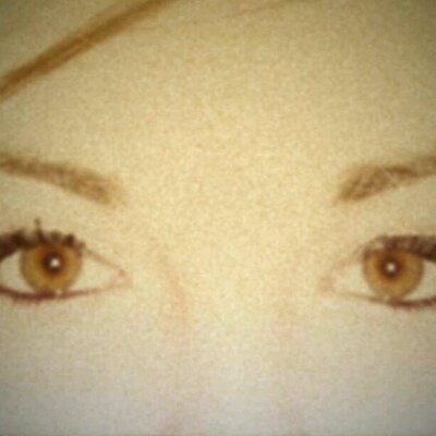 Profile Picture of Adrienne Raymond (@AdrienneBednar) on Twitter