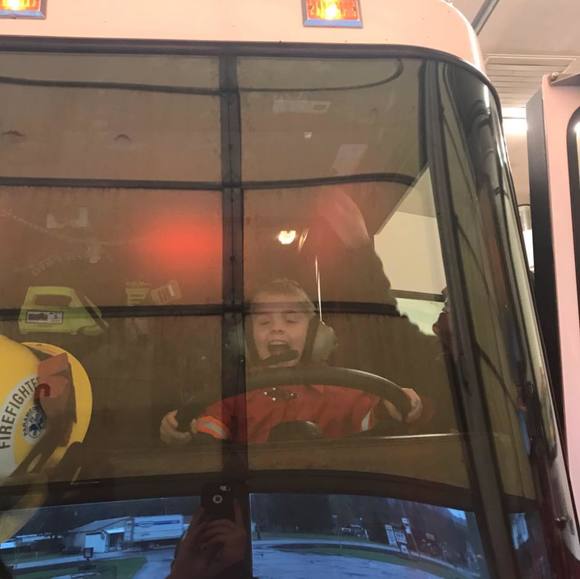 Profile Picture of Brett Woolley (@rachiesspaz) on Poshmark