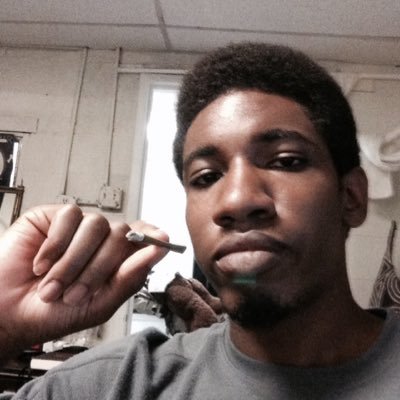 Profile Picture of Ross Manson (@HustleRex) on Twitter