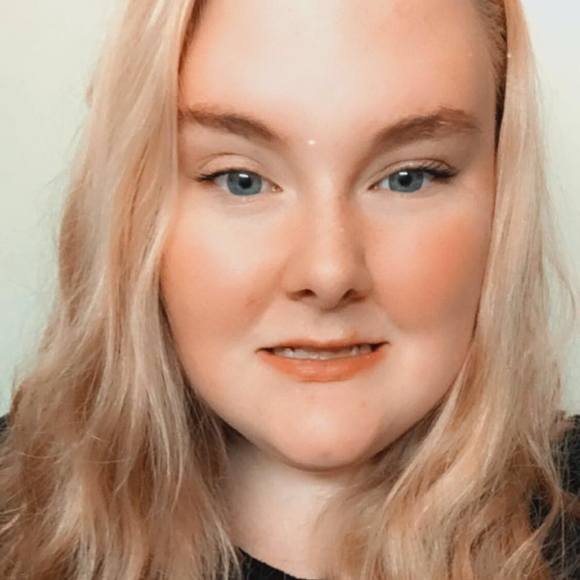 Profile Picture of Pamela Walker (@pamelawalker685) on Poshmark