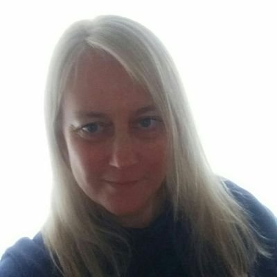 Profile Picture of Kelli Foss (@kelrobin4) on Twitter