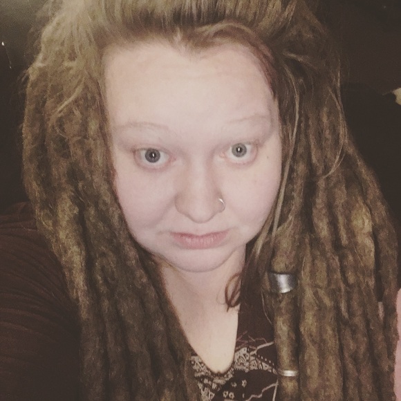 Profile Picture of Katherine Vennard (@katievennard) on Poshmark