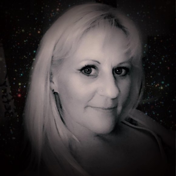 Profile Picture of Tawnya Turbak whiting (@tawnya_t) on Poshmark