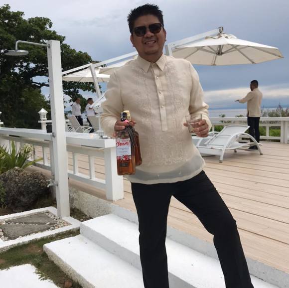 Profile Picture of Markcheng Canlas (@fauxmark) on Poshmark