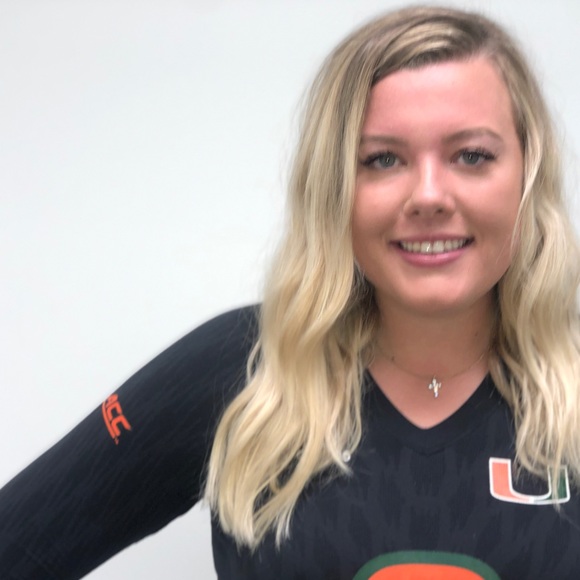 Profile Picture of Bridget Wallenberger (@bxw382) on Poshmark