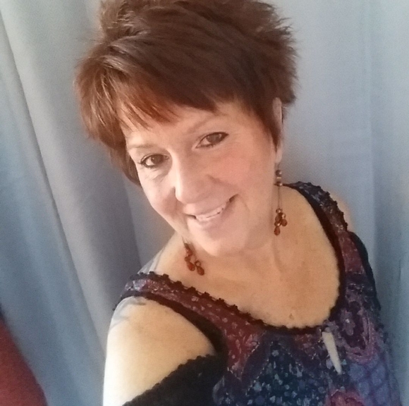 Profile Picture of Susan Brumley davidson (@sd1858) on Poshmark