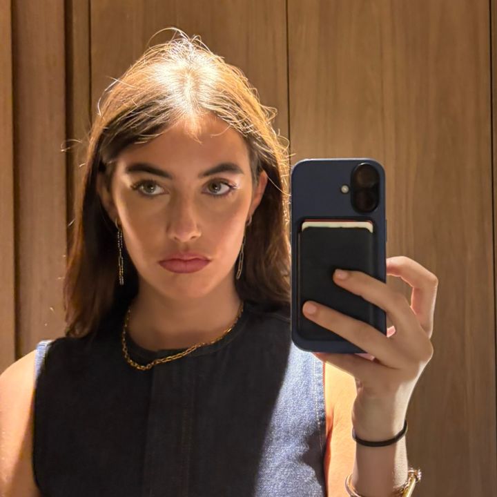 Alexandra - Tiktok Profile Picture of Alexandra (@alexandraeavan) on Tiktok