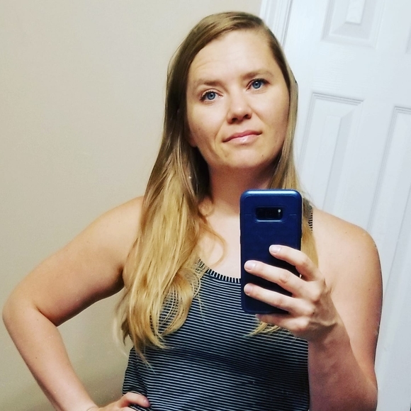 Profile Picture of Bev Kehler (@bevkehler) on Poshmark