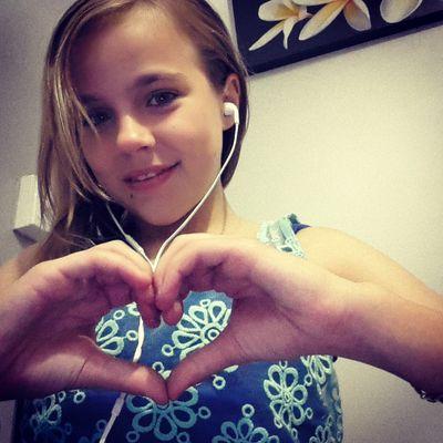 Profile Picture of Crystal.buswell02@gm (@CryBuswell02) on Twitter