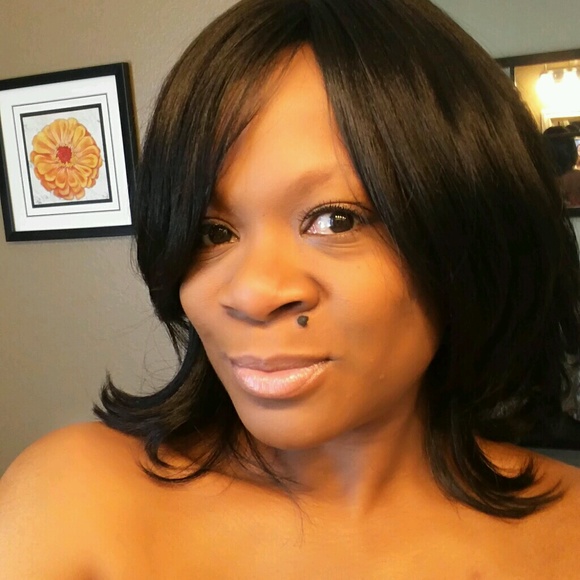 Profile Picture of Adrianne Phillips (@thriftychicgal) on Poshmark