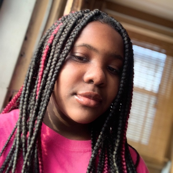 Profile Picture of Imarri Pompey (@babi_lips) on Poshmark