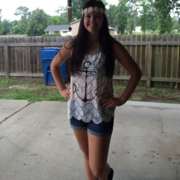 Profile Picture of Haylie Cossman (@haayyy11) on Poshmark